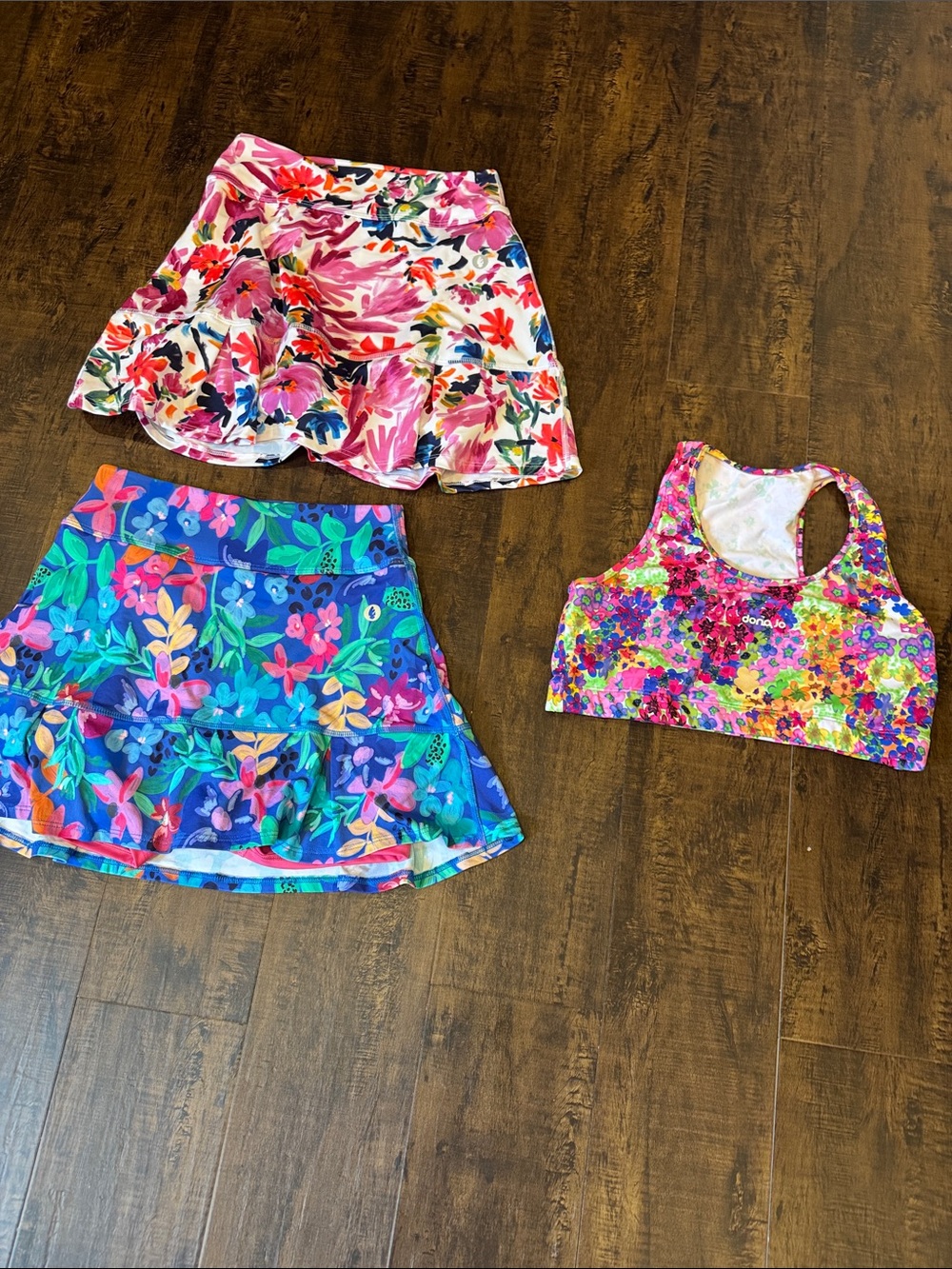 Dona Jo Floral Activewear Set - Skorts & Sports Bra